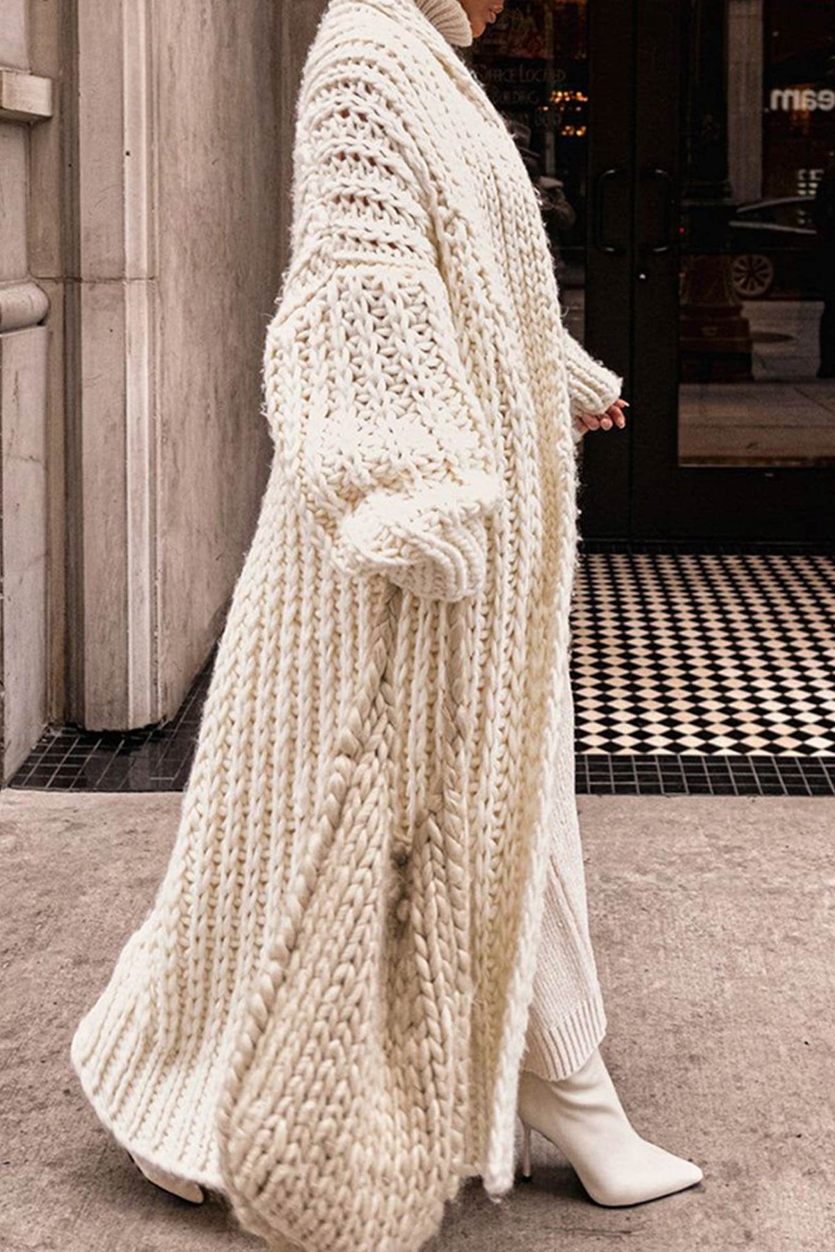 Women's Chunky-Knit Longline Cardigan with Pockets in Beige - view 5